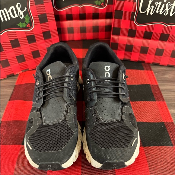 Women's On Cloud 5 - Picture 1 of 8